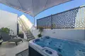 4 bedroom house 570 m² Estepona, Spain