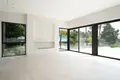 4-Schlafzimmer-Villa 430 m² Estepona, Spanien