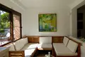 4-Schlafzimmer-Villa 208 m² Estepona, Spanien