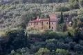 Propiedad comercial 800 m² en Gualdo Cattaneo, Italia