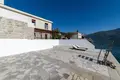 Villa de 6 habitaciones 110 m² Bijela, Montenegro
