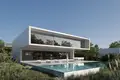 3-Schlafzimmer-Villa 371 m² Estepona, Spanien