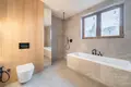 Дом 7 комнат 288 м² Констанцин-Езёрна, Польша