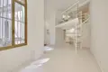 2 bedroom apartment 101 m² Paris, France