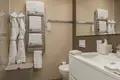 Mieszkanie 2 pokoi 133 m² Budva, Czarnogóra