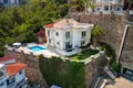 villa de 5 chambres 500 m² Kargicak, Turquie