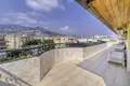 Complexe résidentiel Luxurious penthouse with a large private terrace