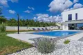 Villa de tres dormitorios 174 m² Galizana, Croacia