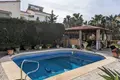 Haus 5 Schlafzimmer 237 m² Dos Hermanas, Spanien