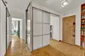 2 bedroom apartment 61 m² Warsaw, Poland