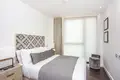 2 bedroom apartment 84 m² in London, United Kingdom
