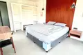 4 bedroom apartment 220 m² Tumbakbayuh, Indonesia