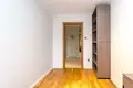 3 bedroom apartment 72 m² Warsaw, Poland