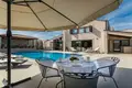 Casa 4 habitaciones 300 m² Opcina Marcana, Croacia
