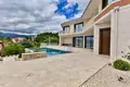 Villa de 4 dormitorios 285 m² Tivat, Montenegro