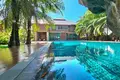 5 bedroom house  Chaophraya Surasak, Thailand