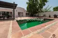 Haus 4 Schlafzimmer 200 m² Marbella, Spanien