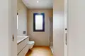 Mieszkanie 2 pokoi 131 m² Torrevieja, Hiszpania