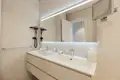 Квартира 2 спальни 190 м² Радовичи, Черногория