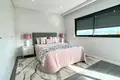 Mieszkanie 2 pokoi 103 m² Quelfes, Portugalia
