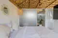 Villa de tres dormitorios 120 m² Kerobokan, Indonesia