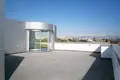 Коммерческое помещение 1 300 м² Строволос, Кипр