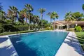 Villa 9 bedrooms 1 056 m² Estepona, Spain