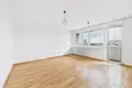 Mieszkanie 3 pokoi 82 m² Warszawa, Polska