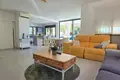 Haus 5 Schlafzimmer 253 m² Dos Hermanas, Spanien