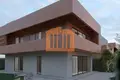 Casa 5 habitaciones 364 m² Bashkia Durres, Albania