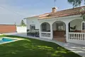 5 bedroom house 353 m² Dos Hermanas, Spain