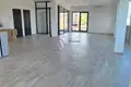 Büro 1 zimmer 100 m², Montenegro