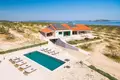 villa de 5 dormitorios 280 m² Grad Biograd na Moru, Croacia