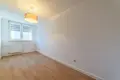 3 room apartment 48 m² in Warsaw, Poland