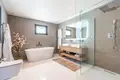 Haus 4 Schlafzimmer 470 m² Mijas, Spanien