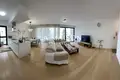 Mieszkanie 3 pokoi 118 m² w Nikozja, Cypr