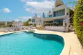 Apartamento 5 habitaciones 211 m² Kissonerga, Chipre
