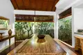 2 bedroom Villa  Kerobokan Kelod, Indonesia