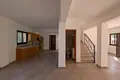 Dom 4 pokoi 225 m² Dromolaxia Meneou Municipality, Cypr