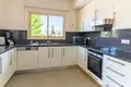 Mieszkanie 3 pokoi 244 m² Moni, Cypr