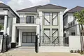 4 bedroom house 128 m² Khan Daun Penh, Cambodia
