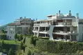Piso en edificio nuevo Apartamentos con vistas al lago en Country Club en Benahavis Málaga