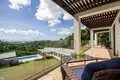 Haus 3 Schlafzimmer 204 m² Six Huts, Honduras