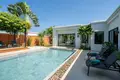 villa de 3 chambres 380 m² Thalang, Thaïlande