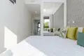 Mieszkanie 3 pokoi 70 m² Torrevieja, Hiszpania