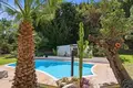 Haus 4 Schlafzimmer 250 m² Dos Hermanas, Spanien