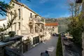 Hotel 731 m² Stoliv, Montenegro
