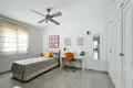 Haus 5 Schlafzimmer 271 m² Dos Hermanas, Spanien