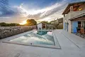 3 bedroom villa 320 m² Burici, Croatia