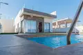 Villa de tres dormitorios 83 m² Orihuela, Španjolska